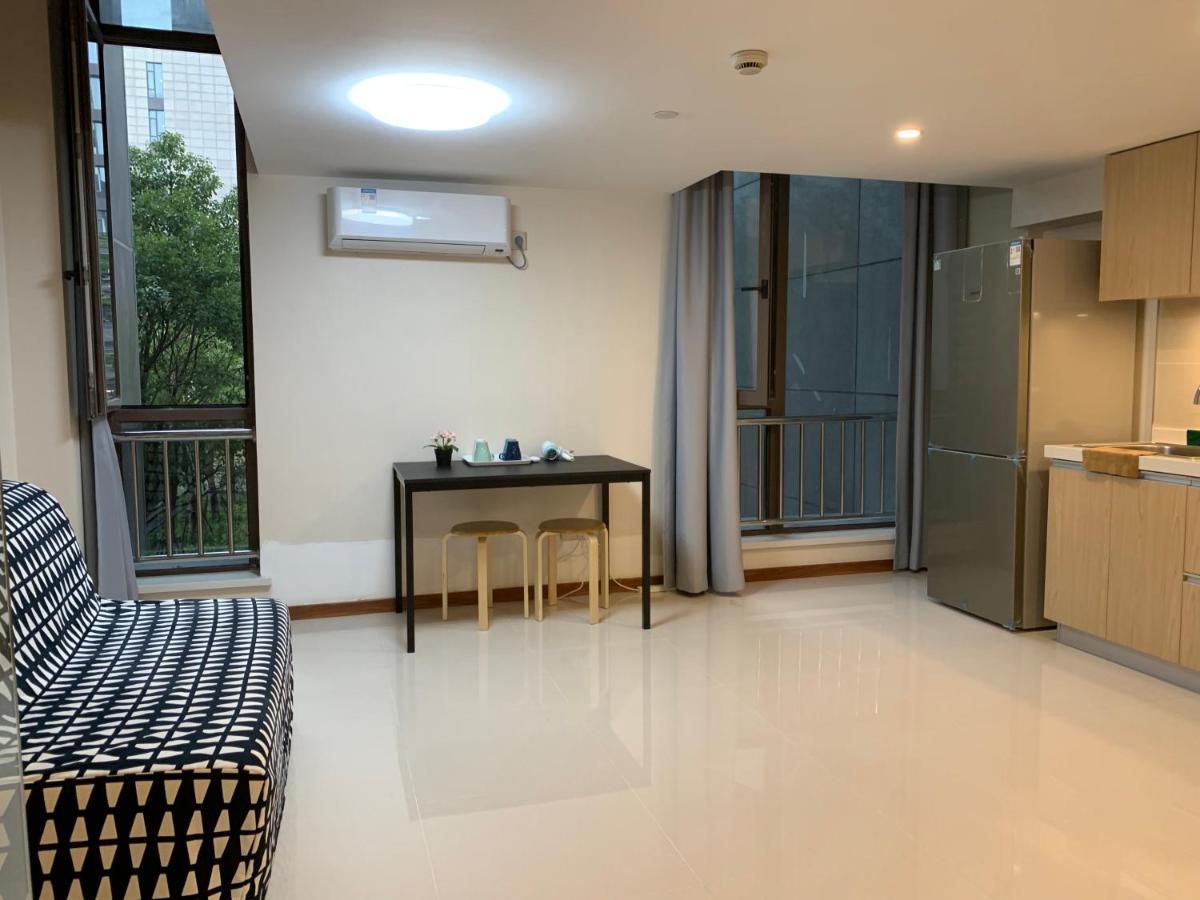 Inestin Shanghai Apt Waigaoqiao Esterno foto